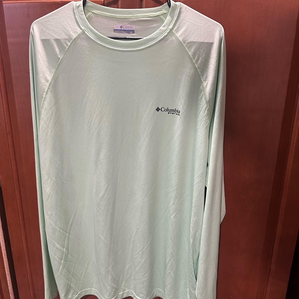 Columbia Mint Green Long Sleeve Shirt